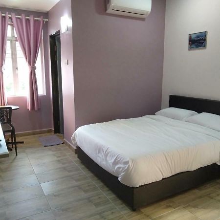 Purple Dream Home Teluk Panglima Garang المظهر الخارجي الصورة